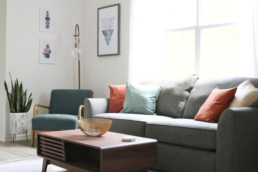Sanctuary Gainesville Bright 2 Bedroom King Condo Luaran gambar