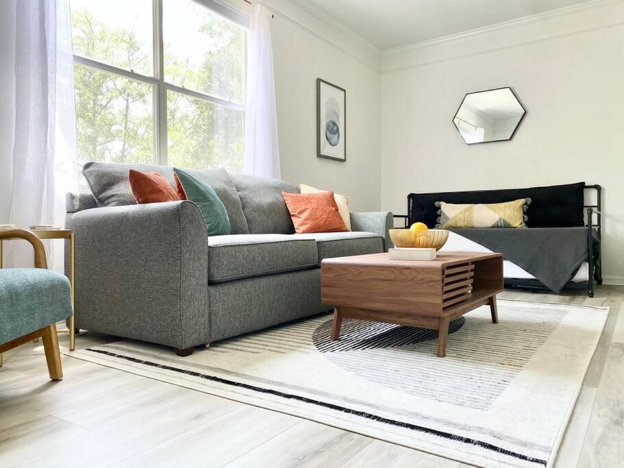 Sanctuary Gainesville Bright 2 Bedroom King Condo Luaran gambar